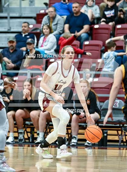 Thumbnail 3 in Morrilton vs Prairie Grove (AAA 4A-North Regional first round) photogallery.