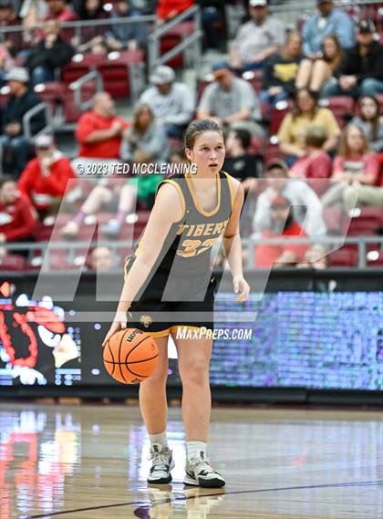 Thumbnail 3 in Morrilton vs Prairie Grove (AAA 4A-North Regional first round) photogallery.