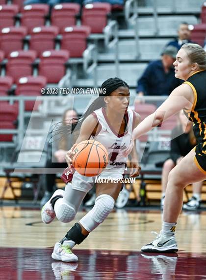 Thumbnail 1 in Morrilton vs Prairie Grove (AAA 4A-North Regional first round) photogallery.