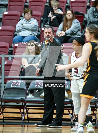 Thumbnail 3 in Morrilton vs Prairie Grove (AAA 4A-North Regional first round) photogallery.
