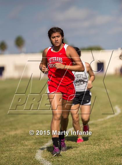 Thumbnail 3 in UIL 6A Cross Country Championships photogallery.