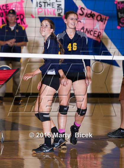 Thumbnail 3 in Beyer vs Gregori photogallery.