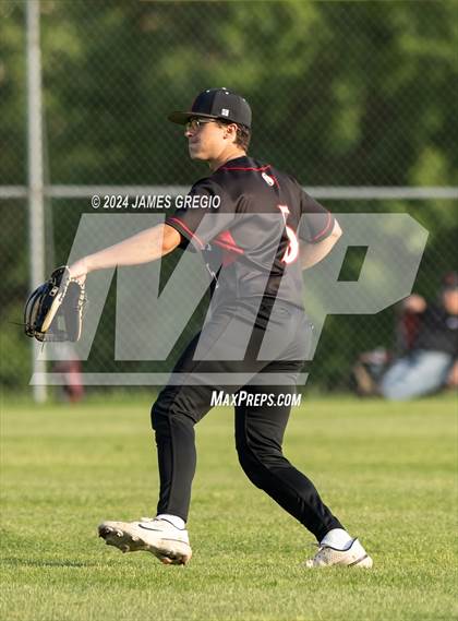 Thumbnail 1 in Blackhawk vs. Indiana (WPIAL 4A Semifinal) photogallery.