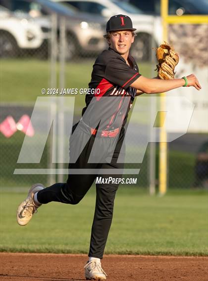 Thumbnail 2 in Blackhawk vs. Indiana (WPIAL 4A Semifinal) photogallery.