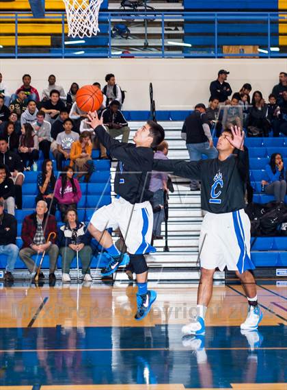 Thumbnail 2 in Moreau Catholic @ Newark Memorial photogallery.