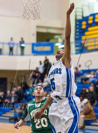 Thumbnail 3 in Moreau Catholic @ Newark Memorial photogallery.