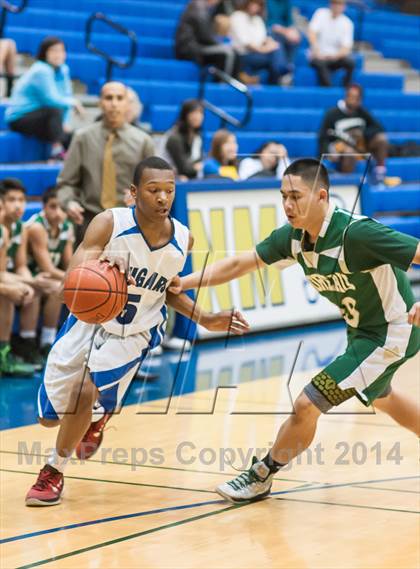 Thumbnail 2 in Moreau Catholic @ Newark Memorial photogallery.