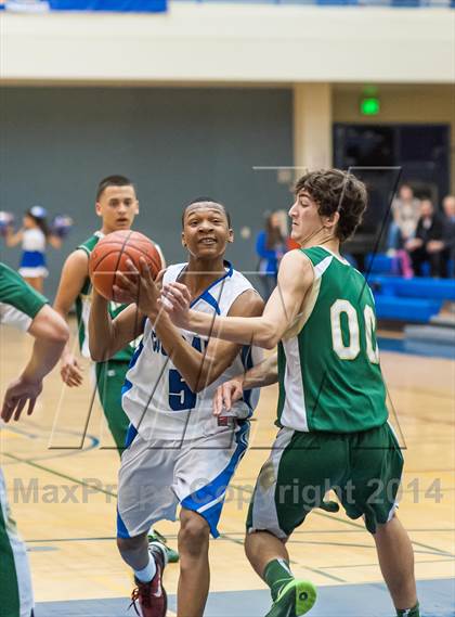 Thumbnail 2 in Moreau Catholic @ Newark Memorial photogallery.