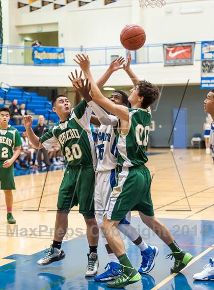 Thumbnail 2 in Moreau Catholic @ Newark Memorial photogallery.