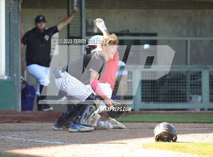 Thumbnail 3 in Altamont vs. Panguitch (UHSAA 1A Semifinal) photogallery.