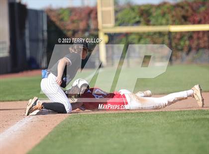 Thumbnail 3 in Altamont vs. Panguitch (UHSAA 1A Semifinal) photogallery.