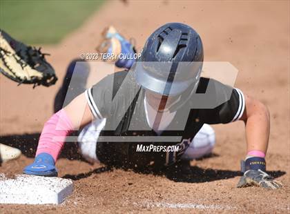 Thumbnail 2 in Altamont vs. Panguitch (UHSAA 1A Semifinal) photogallery.