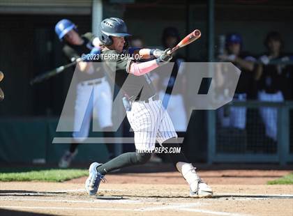 Thumbnail 3 in Altamont vs. Panguitch (UHSAA 1A Semifinal) photogallery.