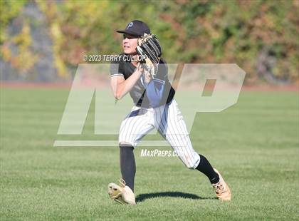 Thumbnail 3 in Altamont vs. Panguitch (UHSAA 1A Semifinal) photogallery.