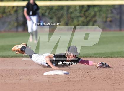 Thumbnail 1 in Altamont vs. Panguitch (UHSAA 1A Semifinal) photogallery.