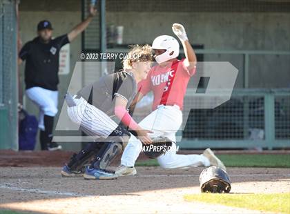 Thumbnail 2 in Altamont vs. Panguitch (UHSAA 1A Semifinal) photogallery.