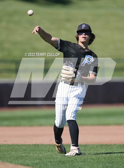 Thumbnail 2 in Altamont vs. Panguitch (UHSAA 1A Semifinal) photogallery.