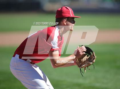 Thumbnail 3 in Altamont vs. Panguitch (UHSAA 1A Semifinal) photogallery.
