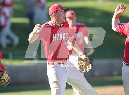 Thumbnail 3 in Altamont vs. Panguitch (UHSAA 1A Semifinal) photogallery.
