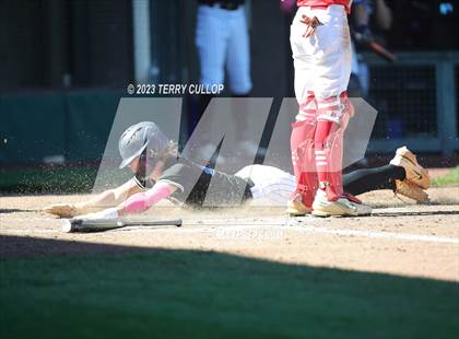 Thumbnail 3 in Altamont vs. Panguitch (UHSAA 1A Semifinal) photogallery.