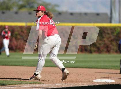 Thumbnail 1 in Altamont vs. Panguitch (UHSAA 1A Semifinal) photogallery.