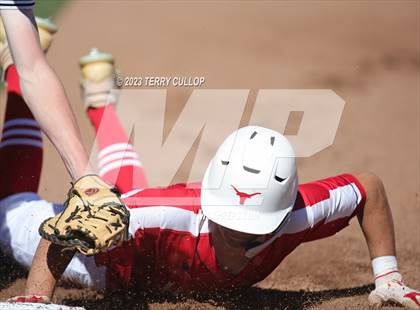 Thumbnail 3 in Altamont vs. Panguitch (UHSAA 1A Semifinal) photogallery.