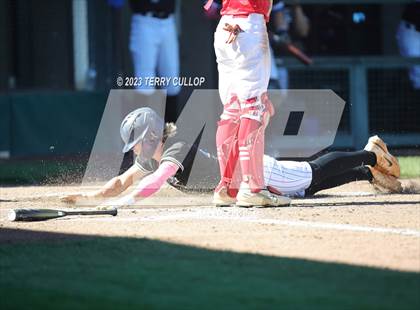 Thumbnail 2 in Altamont vs. Panguitch (UHSAA 1A Semifinal) photogallery.