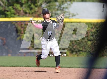 Thumbnail 2 in Altamont vs. Panguitch (UHSAA 1A Semifinal) photogallery.