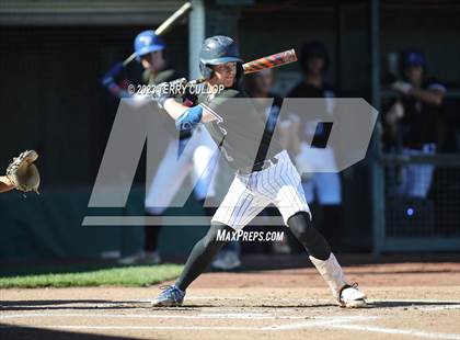 Thumbnail 3 in Altamont vs. Panguitch (UHSAA 1A Semifinal) photogallery.