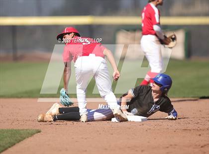 Thumbnail 3 in Altamont vs. Panguitch (UHSAA 1A Semifinal) photogallery.