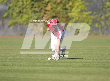 Thumbnail 3 in Altamont vs. Panguitch (UHSAA 1A Semifinal) photogallery.