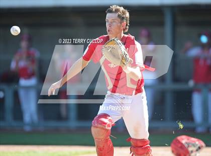 Thumbnail 3 in Altamont vs. Panguitch (UHSAA 1A Semifinal) photogallery.