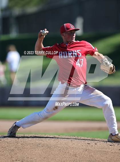Thumbnail 3 in Altamont vs. Panguitch (UHSAA 1A Semifinal) photogallery.