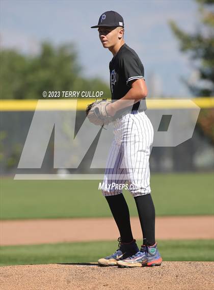 Thumbnail 2 in Altamont vs. Panguitch (UHSAA 1A Semifinal) photogallery.