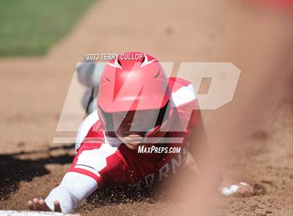 Thumbnail 2 in Altamont vs. Panguitch (UHSAA 1A Semifinal) photogallery.