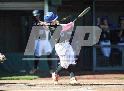 Thumbnail 3 in Altamont vs. Panguitch (UHSAA 1A Semifinal) photogallery.