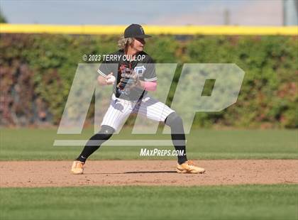 Thumbnail 3 in Altamont vs. Panguitch (UHSAA 1A Semifinal) photogallery.