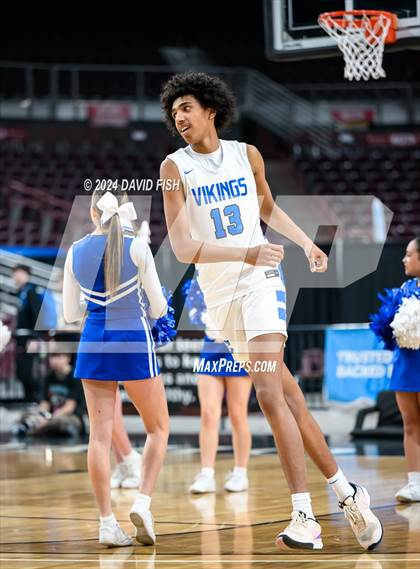 Thumbnail 2 in Coeur d'Alene vs. Lake City (IHSAA 5A Quarterfinal) photogallery.