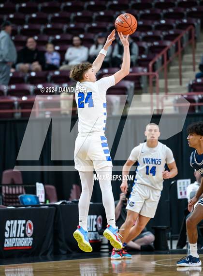 Thumbnail 1 in Coeur d'Alene vs. Lake City (IHSAA 5A Quarterfinal) photogallery.