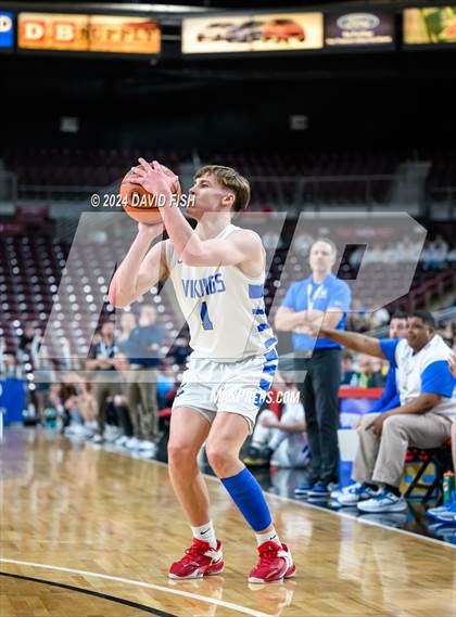 Thumbnail 2 in Coeur d'Alene vs. Lake City (IHSAA 5A Quarterfinal) photogallery.