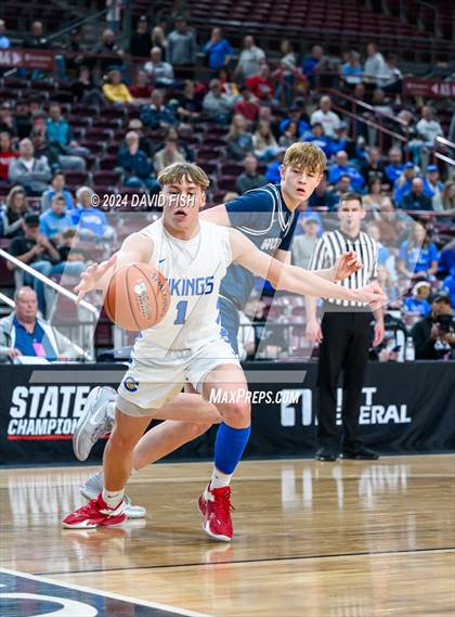 Thumbnail 3 in Coeur d'Alene vs. Lake City (IHSAA 5A Quarterfinal) photogallery.