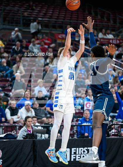 Thumbnail 2 in Coeur d'Alene vs. Lake City (IHSAA 5A Quarterfinal) photogallery.