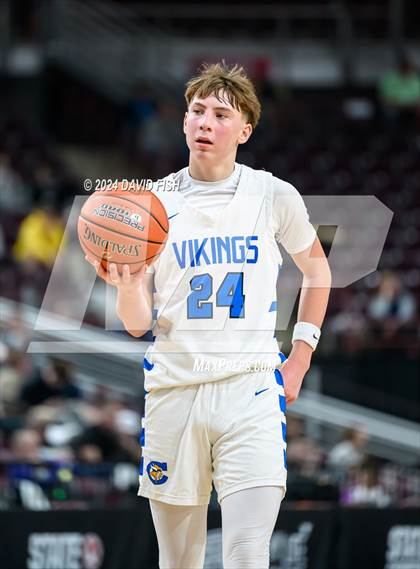 Thumbnail 2 in Coeur d'Alene vs. Lake City (IHSAA 5A Quarterfinal) photogallery.