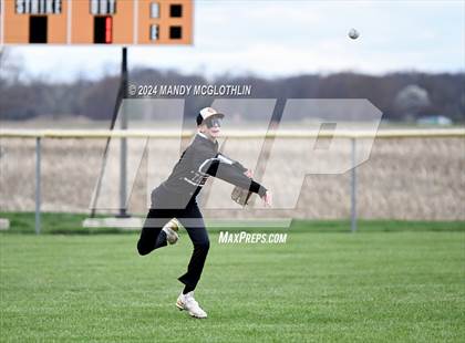 Thumbnail 2 in Eureka @ Illini Bluffs photogallery.