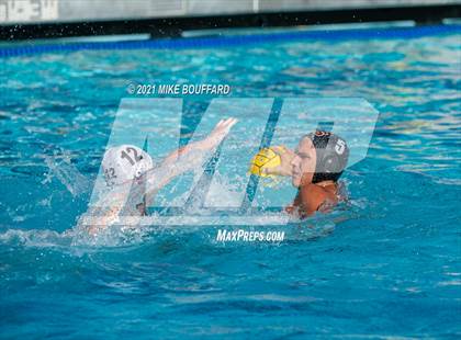 Thumbnail 3 in Mira Costa vs JSerra photogallery.