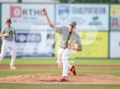 Thumbnail 2 in Ronnie Roberts Senior Classic photogallery.