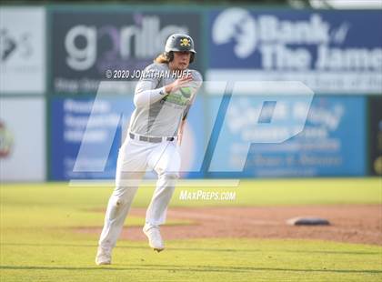 Thumbnail 2 in Ronnie Roberts Senior Classic photogallery.