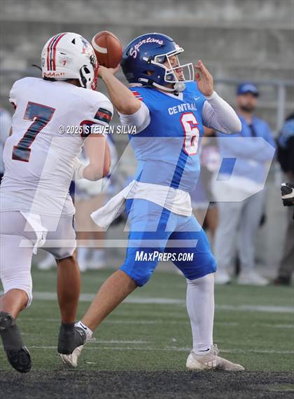 Thumbnail 1 in Central Union vs. Christian (CIF SDS Division 3 Final) photogallery.