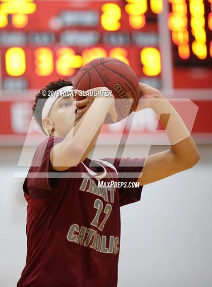 Thumbnail 1 in Trinity Catholic @ Chaminade photogallery.