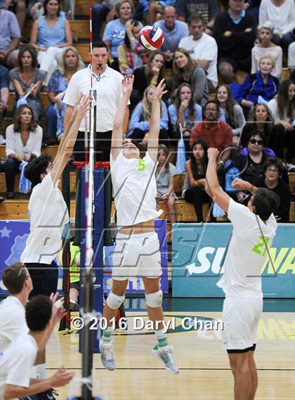 Thumbnail 3 in Mira Costa vs. Corona del Mar (CIF SoCal Regional D1 Final) photogallery.